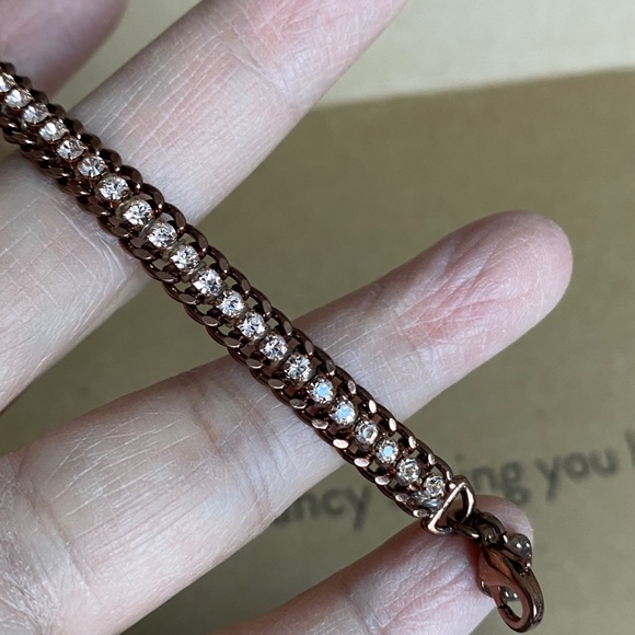 Stella and Dot copper cupchain curb bracelet - Picture 7 of 7